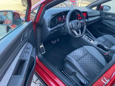 Volkswagen Golf VIII Lim. R-Line eTSI ACC/PDC/LED/Assistenz — slika 6