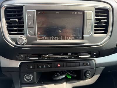 Opel Zafira Life TourerM 2.0 CDTi*AUTO*NAVI*LED*LEDER — slika 29
