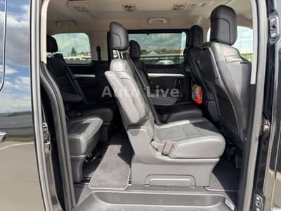 Opel Zafira Life TourerM 2.0 CDTi*AUTO*NAVI*LED*LEDER — slika 16