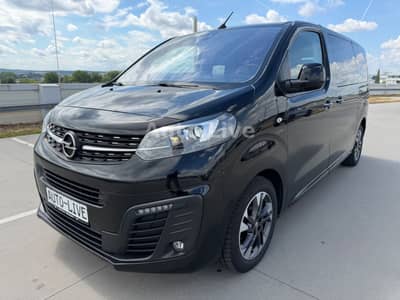Opel Zafira Life TourerM 2.0 CDTi*AUTO*NAVI*LED*LEDER — slika 1