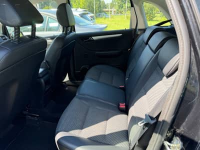 Mercedes-Benz B 200 CDI — slika 8