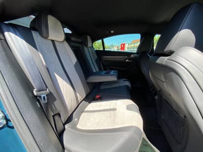 Peugeot 508 Hybrid 225 GT ACC/Focal/Memory/Massage/Stand — slika 15