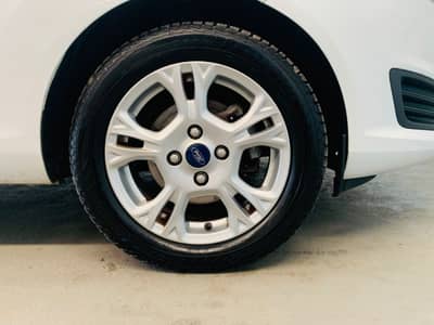 Ford Fiesta Sync Edition°PDC°Standheizung°BT°1.Hd° — slika 22