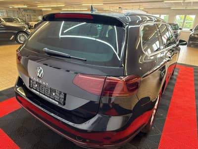 Volkswagen Passat Variant Business/Navi/LED/Kamera/Erster H — slika 8