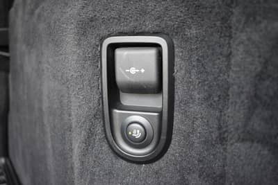 BMW 520d Touring Head Up/Anhänger/Driving Assist — slika 25