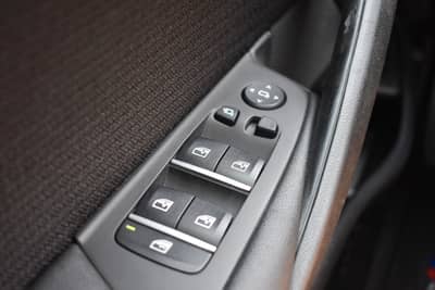 BMW 520d Touring Head Up/Anhänger/Driving Assist — slika 32
