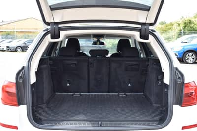 BMW 520d Touring Head Up/Anhänger/Driving Assist — slika 23