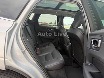 Volvo XC60 Plus Bright*AWD*AUTO*VIR*PAN*NAVI*LEDER*360 — slika 17