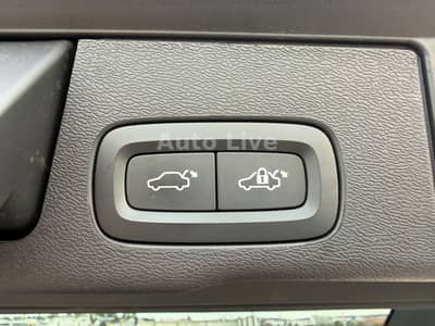 Volvo XC60 Plus Bright*AWD*AUTO*VIR*PAN*NAVI*LEDER*360 — slika 23