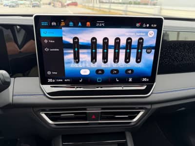 Volkswagen Tiguan 2.0 TDI*4M*R LINE*PANO*VIR*IQ*360*AHK*VOL — slika 36