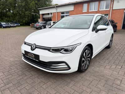 Volkswagen Golf VIII 2.0 TDI Active PANO KAMERA HEADUP AHK — slika 3