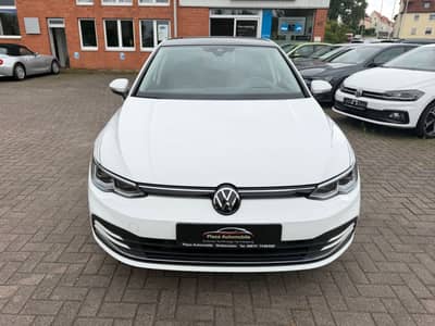 Volkswagen Golf VIII 2.0 TDI Active PANO KAMERA HEADUP AHK — slika 2