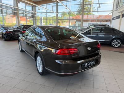 Volkswagen Passat Lim. Highline 2.0TDI LED 360KAM ACC — slika 7