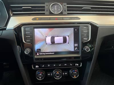 Volkswagen Passat Lim. Highline 2.0TDI LED 360KAM ACC — slika 19