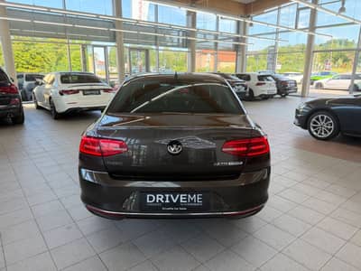 Volkswagen Passat Lim. Highline 2.0TDI LED 360KAM ACC — slika 9