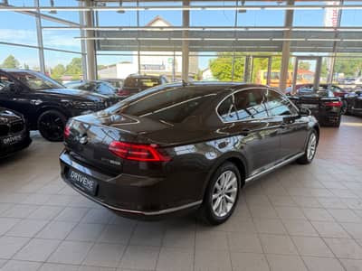 Volkswagen Passat Lim. Highline 2.0TDI LED 360KAM ACC — slika 8