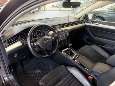 Volkswagen Passat Lim. Highline 2.0TDI LED 360KAM ACC — slika 13