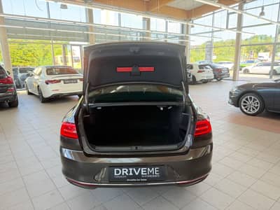 Volkswagen Passat Lim. Highline 2.0TDI LED 360KAM ACC — slika 10
