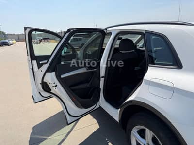 Audi Q5 50 TFSI e quattro*S TRONIC*PANO*NAVI*LED*360* — slika 30