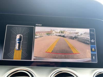 Mercedes-Benz E 220d T AMG Line*Wide*Night*Kamera*App*Ambi*LED — slika 20