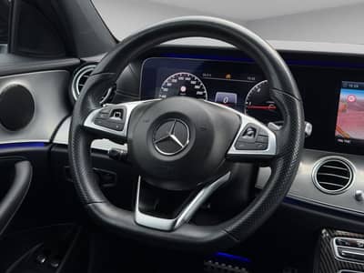 Mercedes-Benz E 220d T AMG Line*Wide*Night*Kamera*App*Ambi*LED — slika 13