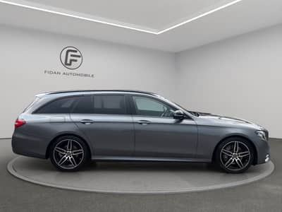 Mercedes-Benz E 220d T AMG Line*Wide*Night*Kamera*App*Ambi*LED — slika 6