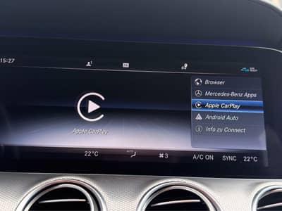 Mercedes-Benz E 220d T AMG Line*Wide*Night*Kamera*App*Ambi*LED — slika 19