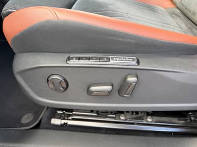 Volkswagen ID.4 Pro Performance 150 kW PANO HEADUP KAMERA — slika 13