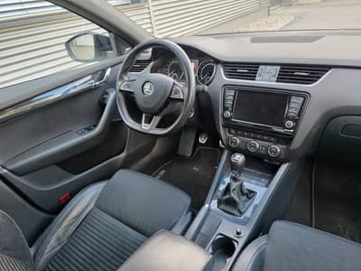 Skoda Octavia 2.0 TDI RS Combi — slika 3