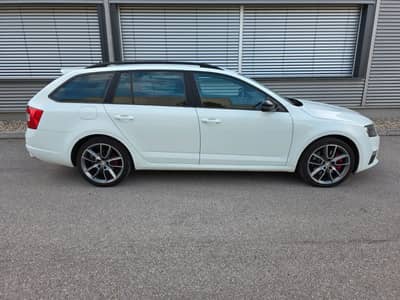 Skoda Octavia 2.0 TDI RS Combi — slika 8