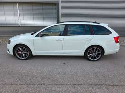 Skoda Octavia 2.0 TDI RS Combi — slika 7