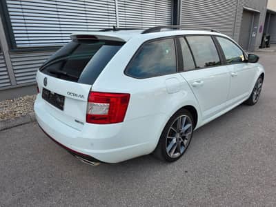 Skoda Octavia 2.0 TDI RS Combi — slika 5