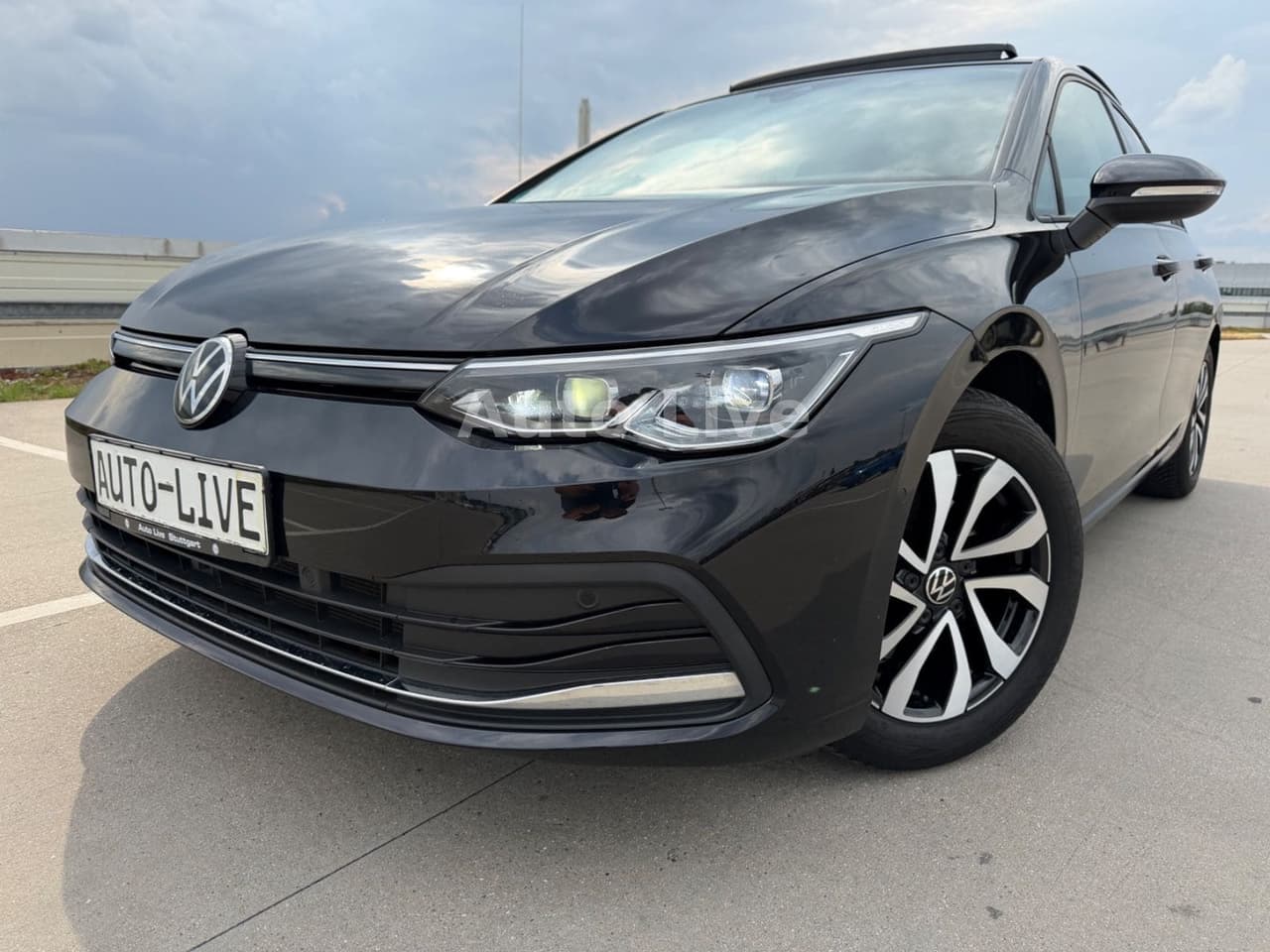 Volkswagen Golf 8 2.0 TDI ACTIVE*DSG*VIR*PAN*IQ-LED*HEAD-UP — slika 1