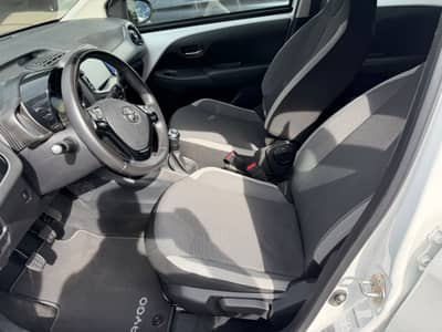 Toyota Aygo AYGO x-play — slika 4