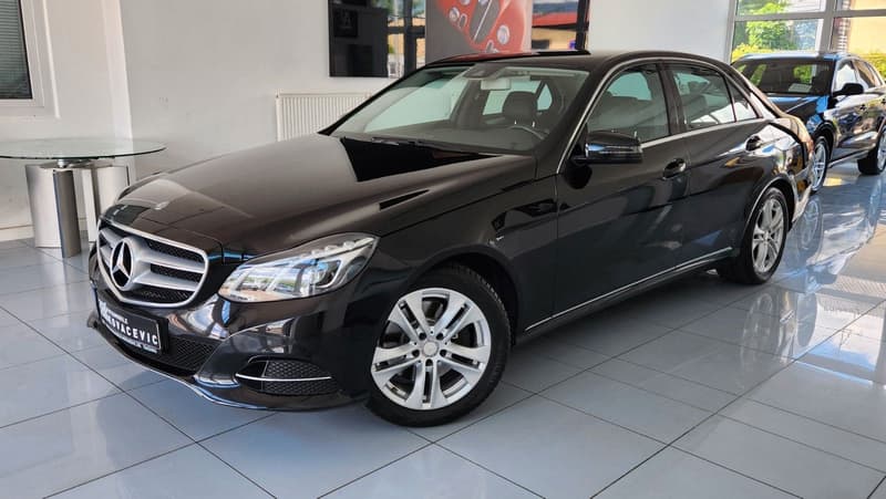 Mercedes-Benz E 300 CDI Lim. 9G-tronic"Avantgarde"Leder"LED"