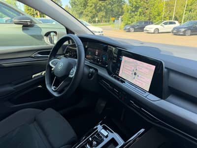 Volkswagen Golf VIII 2.0 TDI Style LED KAMERA ACC — slika 8