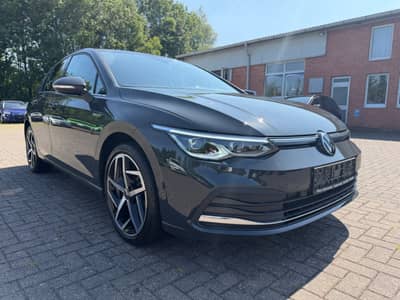 Volkswagen Golf VIII 2.0 TDI Style LED KAMERA ACC — slika 1