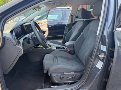 Volkswagen Golf VIII 2.0 TDI Style LED KAMERA ACC — slika 4