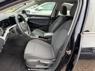 Volkswagen Golf VIII 2.0 TDI Move PANO AHK KAMERA HEADUP — slika 5