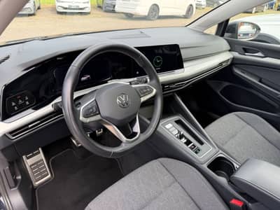 Volkswagen Golf VIII 2.0 TDI Move PANO AHK KAMERA HEADUP — slika 4