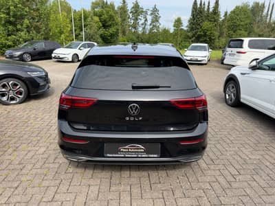 Volkswagen Golf VIII 2.0 TDI Move PANO AHK KAMERA HEADUP — slika 11
