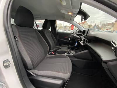 Peugeot 208 Active Pack LED/PDC/Tempo/Klima/Shz/Assisten — slika 7