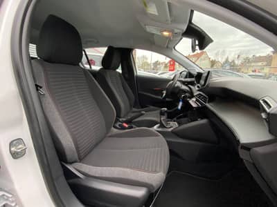 Peugeot 208 Active Pack LED/PDC/Tempo/Klima/Shz/Assisten — slika 20