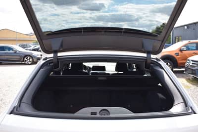 BMW 520d Touring xDrive/M Sport/Anhänger/Shadow — slika 25