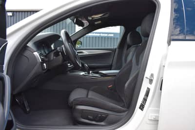 BMW 520d Touring xDrive/M Sport/Anhänger/Shadow — slika 11