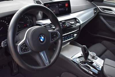 BMW 520d Touring xDrive/M Sport/Anhänger/Shadow — slika 10