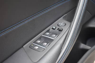 BMW 520d Touring xDrive/M Sport/Anhänger/Shadow — slika 31