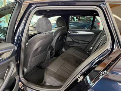 BMW 540 d xDrive M Sport Touring PANO LED Kam ACC — slika 24