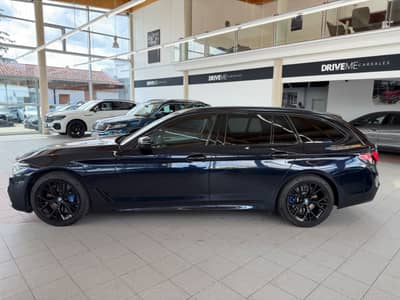 BMW 540 d xDrive M Sport Touring PANO LED Kam ACC — slika 6