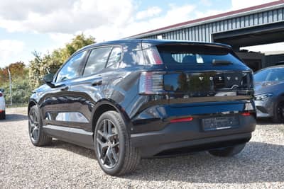Volvo EX30 Ultra AWD Performance H&K/PANO/360°/ACC/STH — slika 4